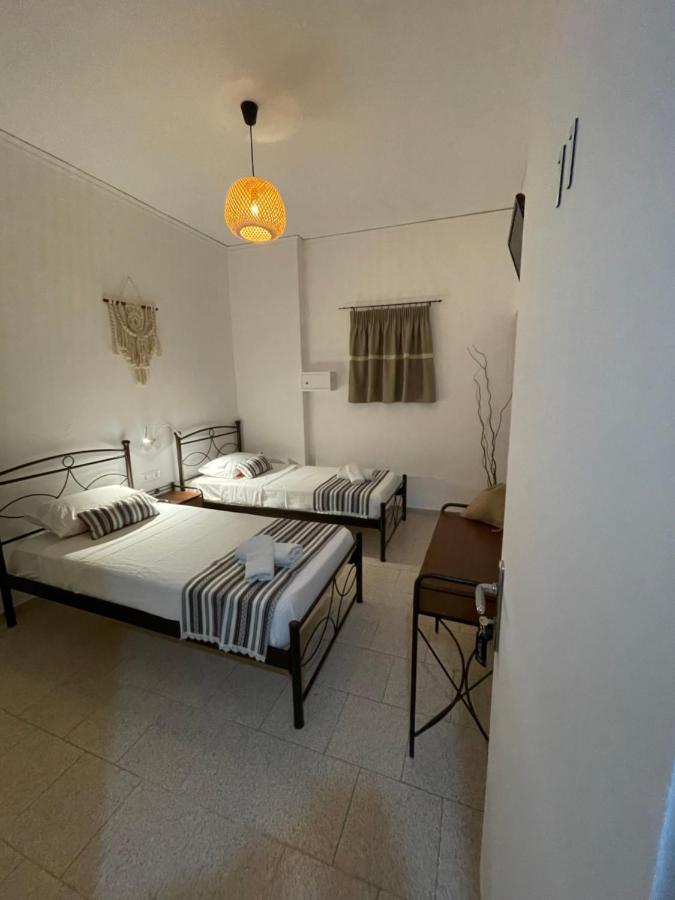 Cal Day Rooms Santorini Perissa  Bagian luar foto