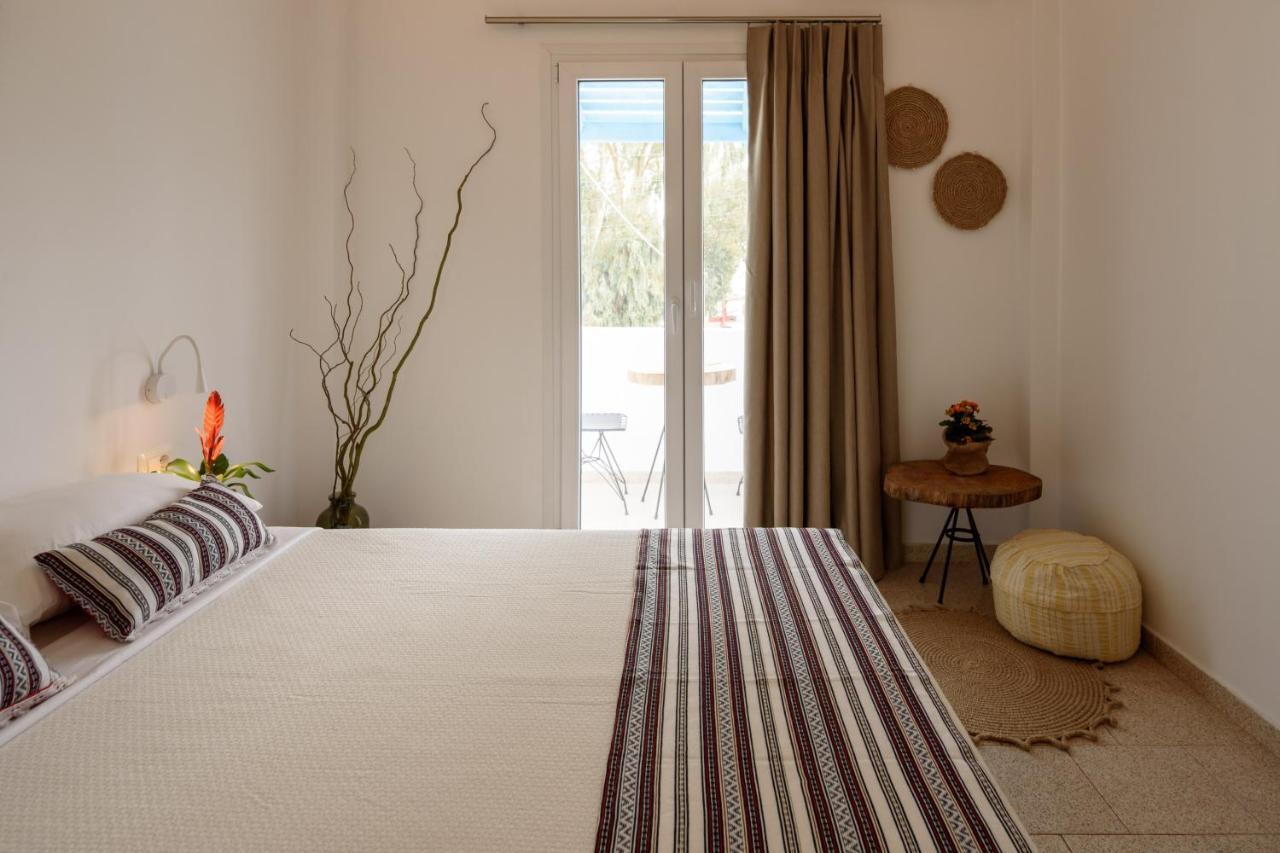 Cal Day Rooms Santorini Perissa  Bagian luar foto