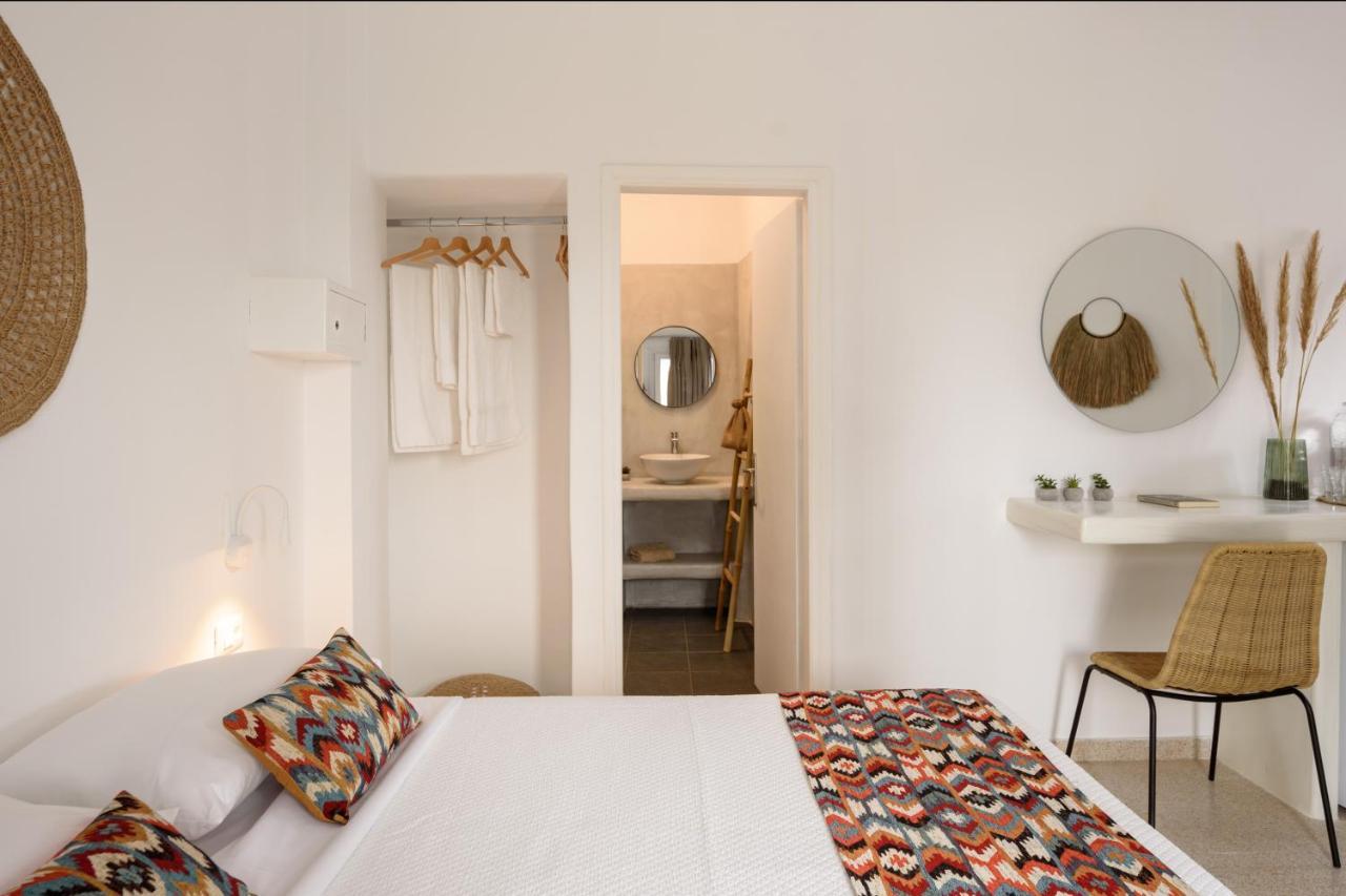 Cal Day Rooms Santorini Perissa  Bagian luar foto