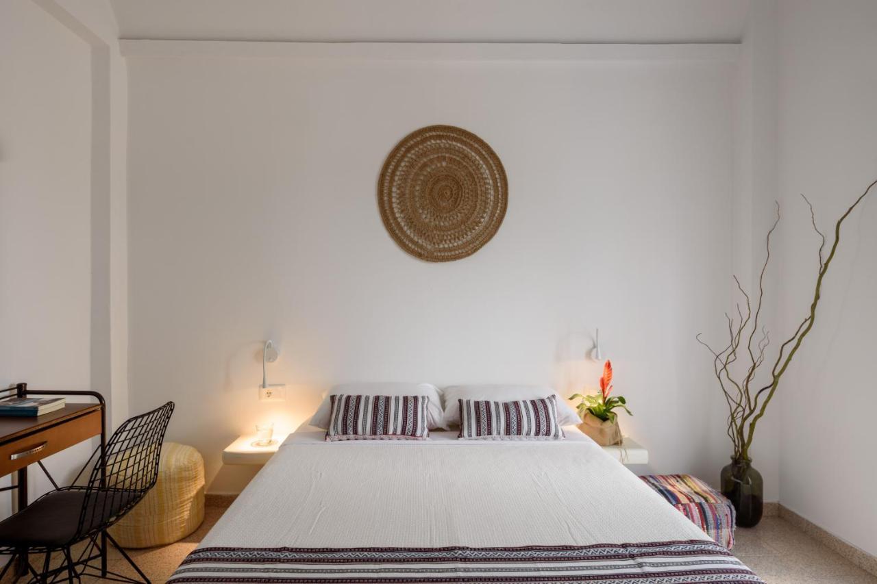 Cal Day Rooms Santorini Perissa  Bagian luar foto