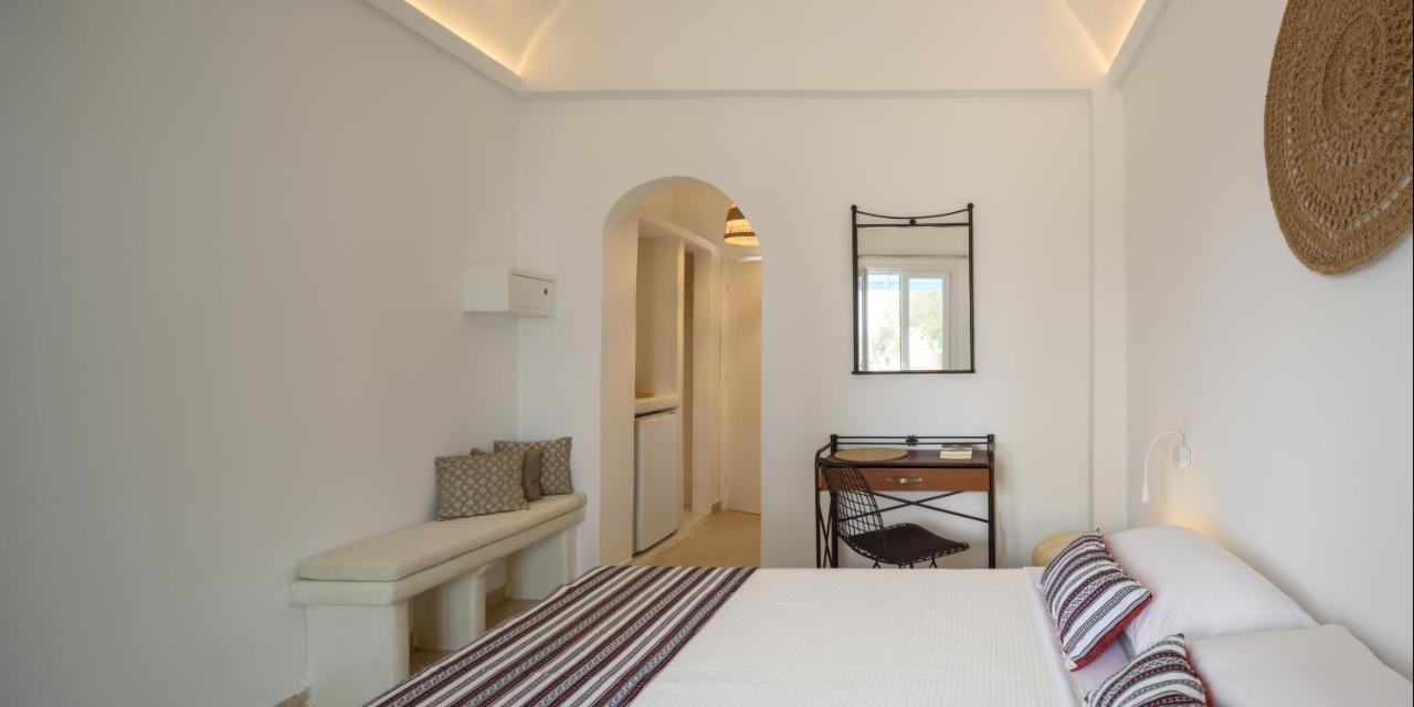 Cal Day Rooms Santorini Perissa  Bagian luar foto