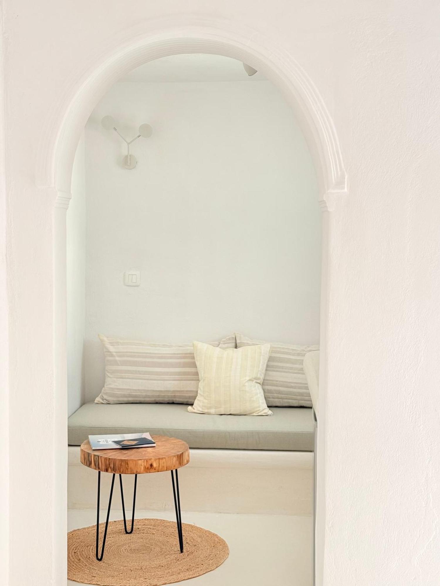 Cal Day Rooms Santorini Perissa  Bagian luar foto